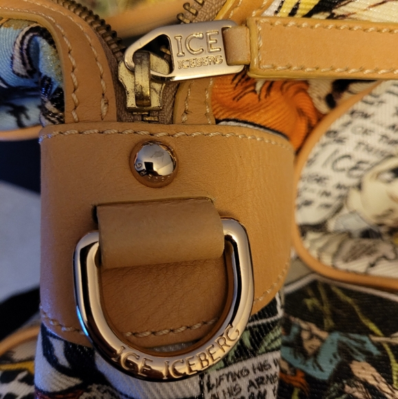 Rare Ice Iceberg Comic Bag - Picture 6 of 8